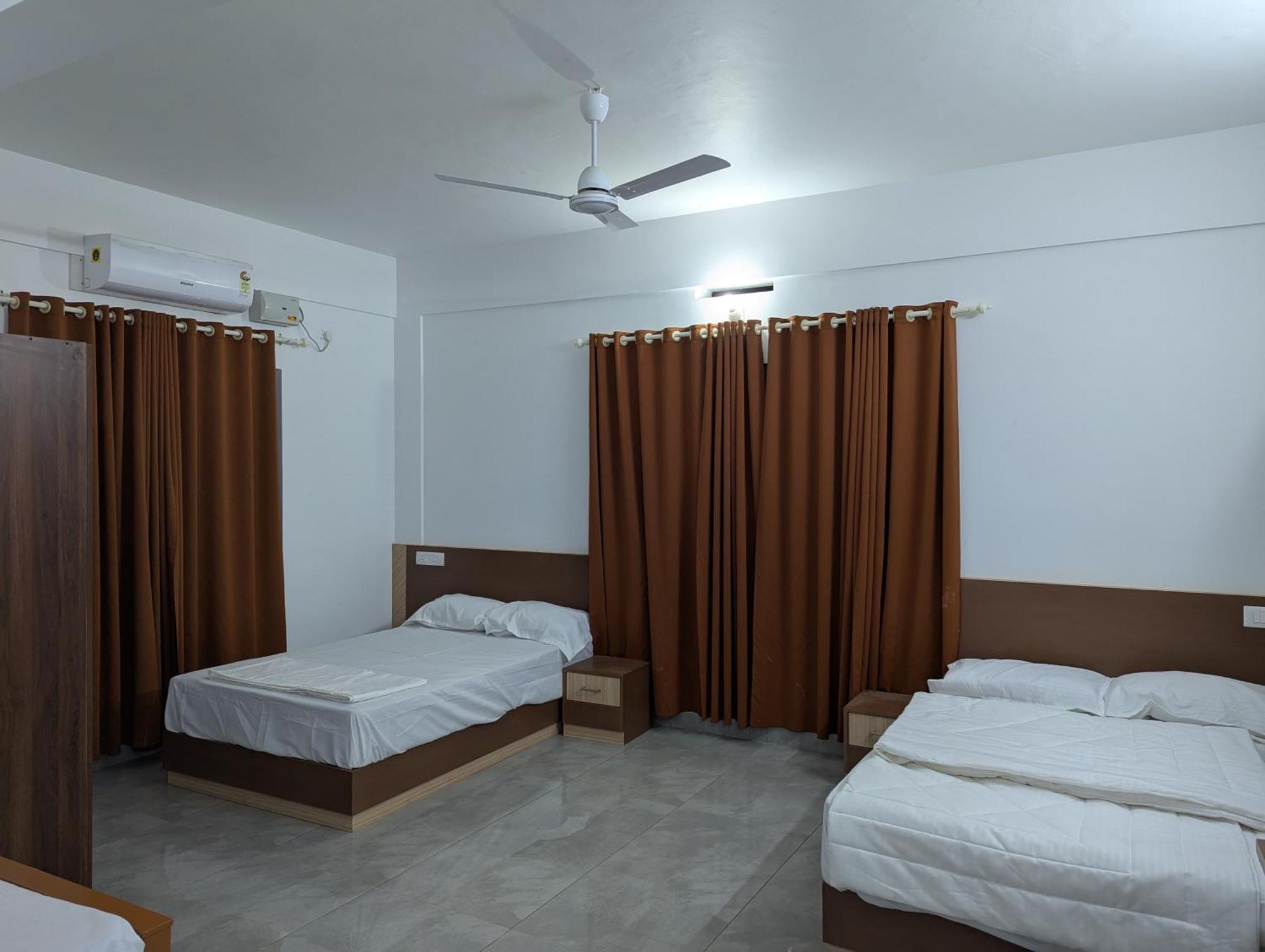 Hotel Jayalakshmi Residency Vaduvanchal Exterior foto